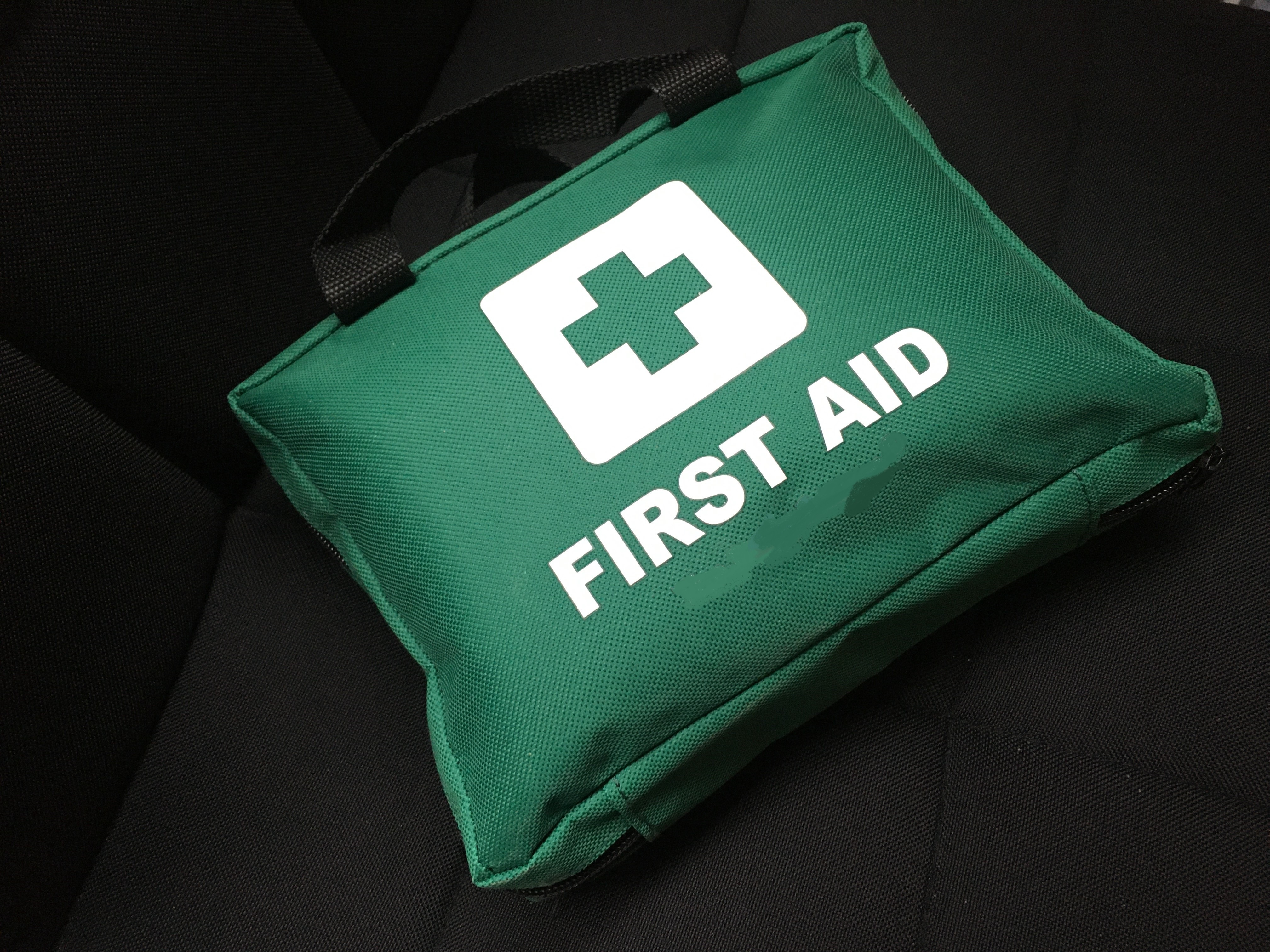 Contacting 999 & First Aid | STAMMA