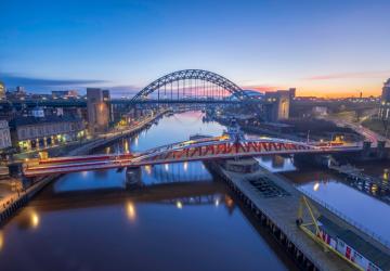 The bridge over the River Tyne at sunset
