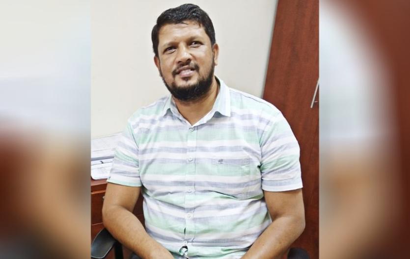 I am enjoying life The article's author, Ali Rishab