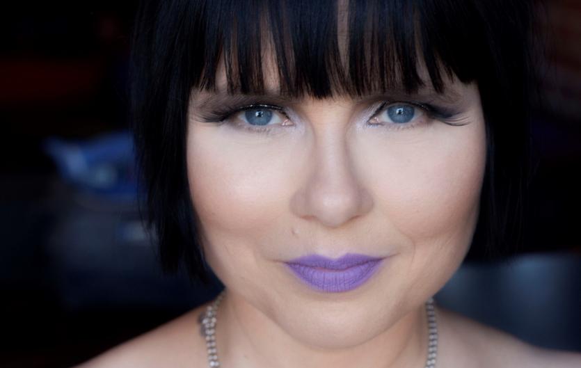 My song 'So what?' Katri Somerjoki: close-up with purple lipstick
