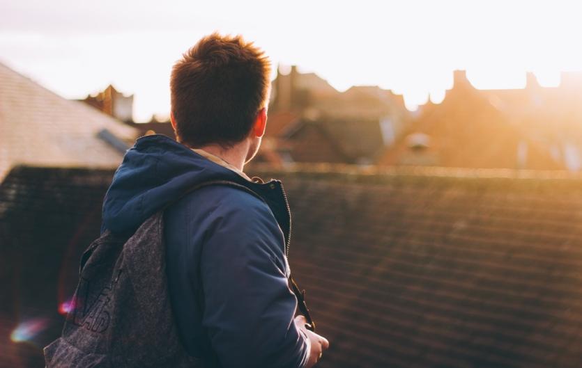 Speech Therapy in Prison part 3: After My Release A man looking into the horizon