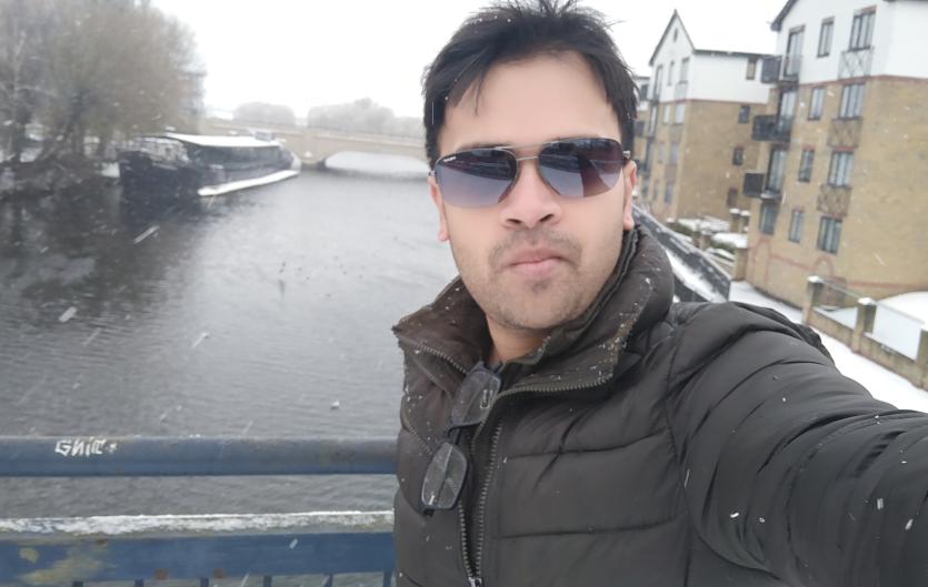 Rahul Bhoyer: selfie in snow by a canal